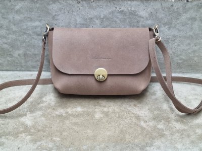 galerie/001 Taschen/004 Cora/resized/T0386 (2025-07-30) 1_small.jpg